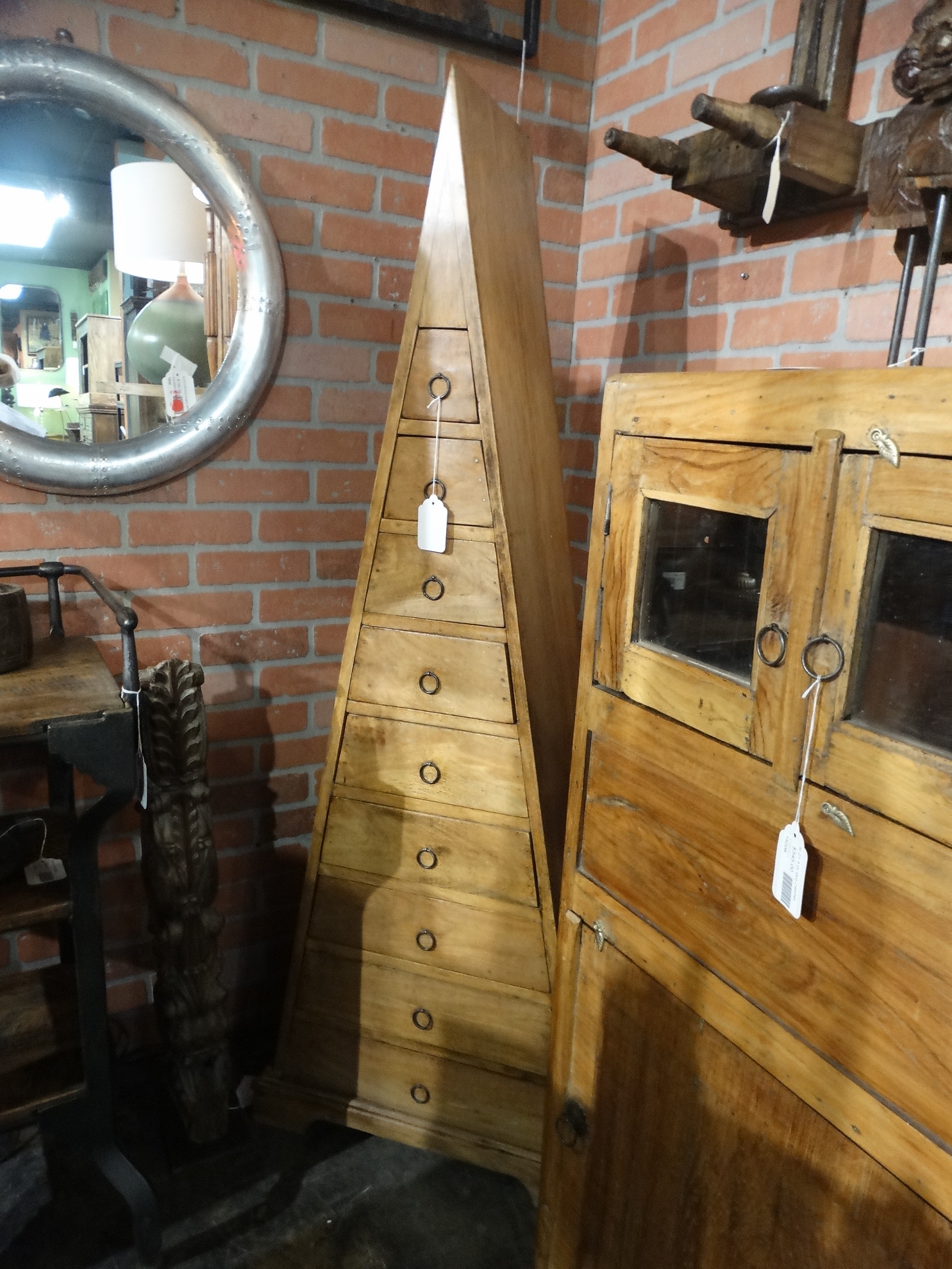 Chest of Drawers Pointed Dresser