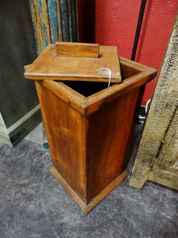Box Wood Container with Lid