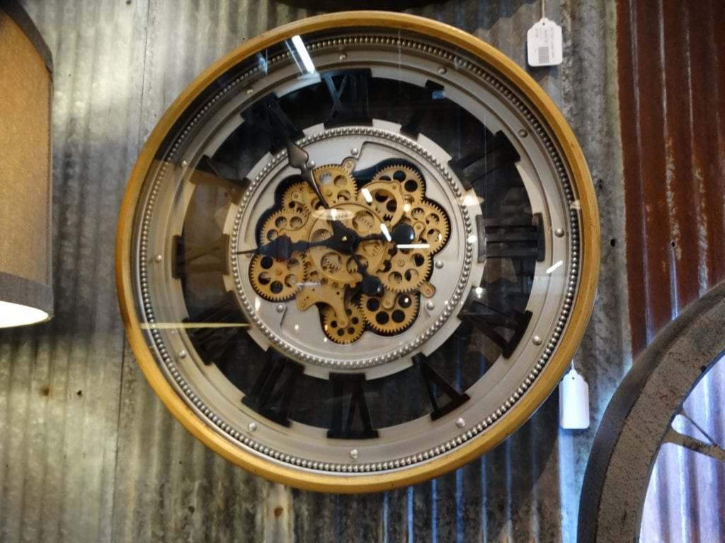 Gold Frame with Moving Gears Wall Clock