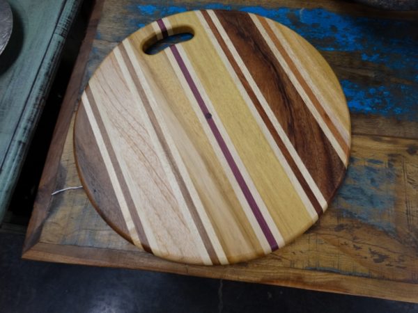 guanacaste woods cutting board round