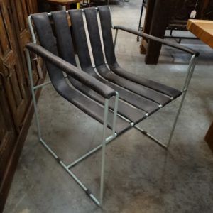 Arm Chair Upholstered Slats Wire Frame Chair
