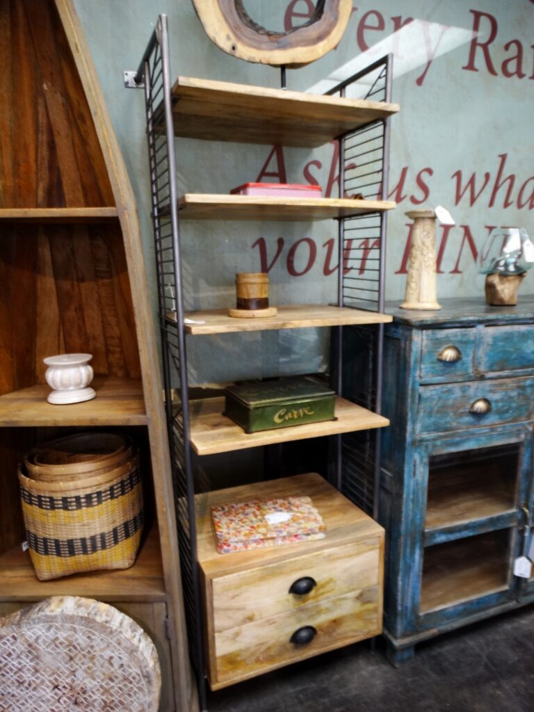 Shelf Metal Chimney Shelf with Drawers