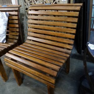 Chair Wooden Slatted Chair with Rounded Design