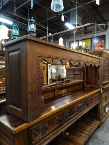 DSC05529 375x500 - Rare Finds Warehouse