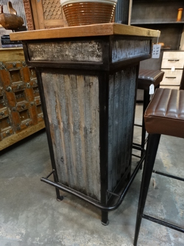 DSC05590 375x500 - Rare Finds Warehouse