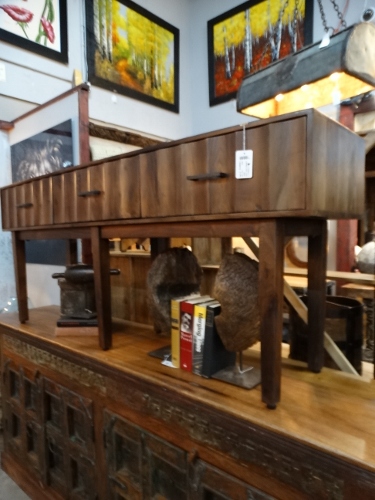 DSC05979 375x500 - Rare Finds Warehouse