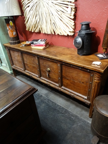 DSC08064 375x500 - Rare Finds Warehouse